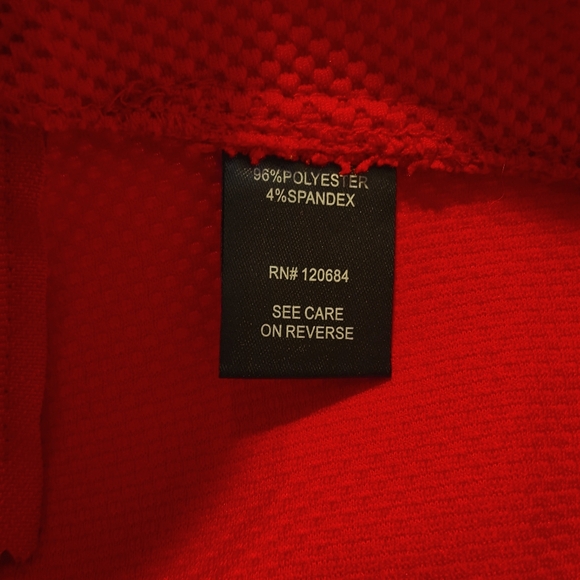 Torrid women's size 20 red textured shorts, back zipper, high waist NWOT - Picture 6 of 7